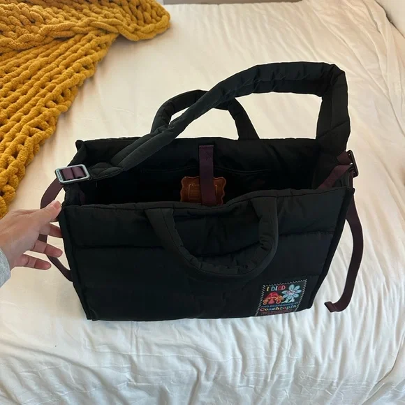 Coachtopia Loop Wavy Tote - Picture 10 of 13